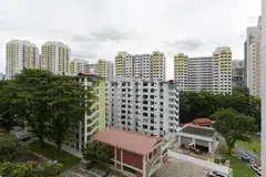 Menurut seorang pakar hartanah, jumlah jualan yang jatuh pada Ogos mungkin sebahagiannya disebabkan oleh Bulan Hantu menghalang pembeli. Bulan ketujuh mengikut kalendar kaum Cina ini, yang bermula pada 4 Ogos tahun ini, dianggap tidak menguntungkan untuk pembelian hartanah.