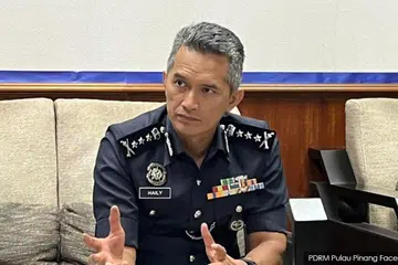 AMBIL BERAT: Pengarah Jabatan Siasatan Jenayah Bukit Aman, Datuk Seri Mohd Shuhaily Mohd Zain, mengingatkan ketua jabatan dan pasukan polis supaya peka akan kebajikan anggota bergaji rendah.