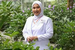Cik Elena Mohamed Ayob, Timbalan Pengarah Kejururawatan Hospital Besar Singapura (SGH), telah berkhidmat dalam sektor kesihatan selama 26 tahun. 