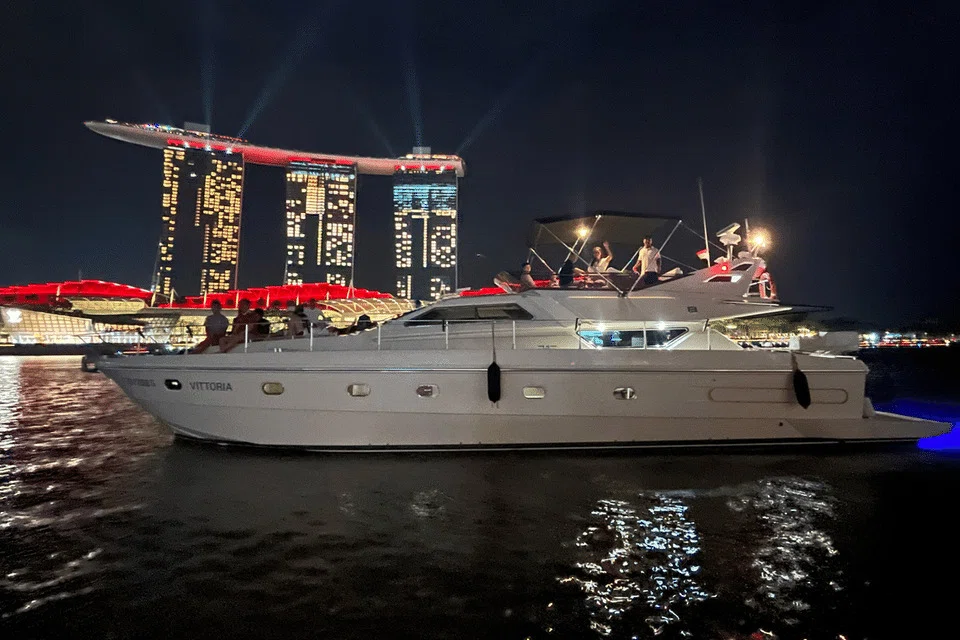Syarikat penyewaan kapal pesiar di Singapura yang diwawancara The Straits Times (ST) melaporkan peningkatan tempahan antara 20 hingga 50 peratus semasa musim Grand Prix Singapura Formula Satu (F1).
