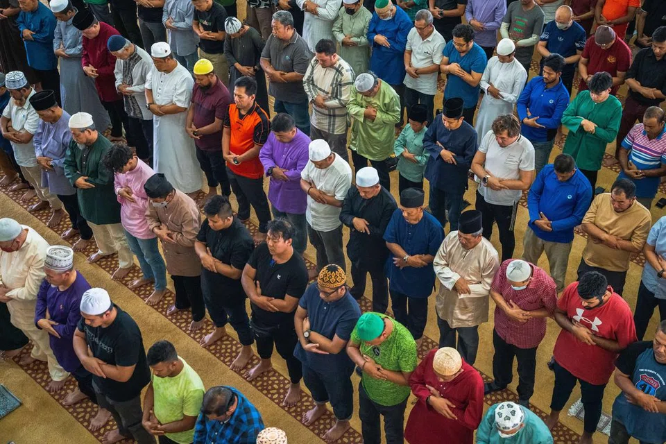 Melalui sumbangan wakaf tunai orang ramai, pajakan tanah masjid dapat diperbaharui agar ruang ibadah seperti ini terus menjadi milik umat Islam untuk generasi akan datang.