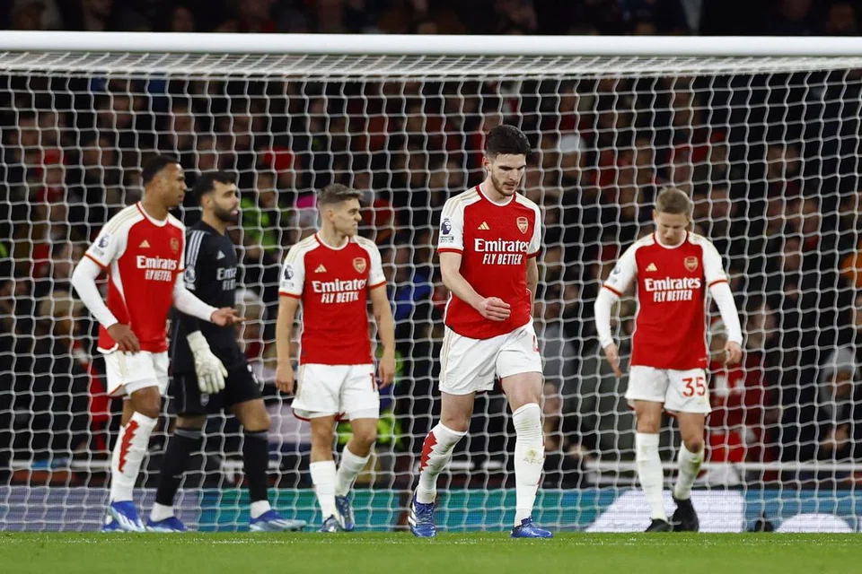 NASIB MALANG: Arsenal tewas 0-2 di padang sendiri kepada West Ham, lantas menghalang mereka daripada naik ke tangga atas liga.