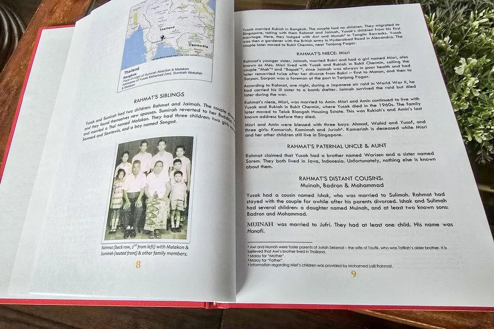 Buku itu bukan sahaja mengandungi carta salasilah keluarga masing-masing, malah mengisahkan latar belakang dan kisah setiap keluarga.
