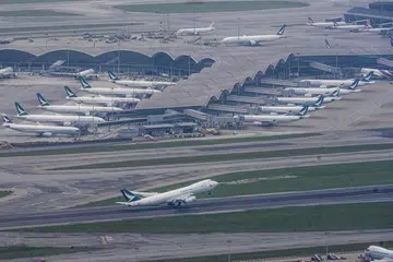 SIAP SEDIA HADAPI TAUFAN: Penguasa Lapangan Terbang Antarabangsa Hong Kong, yang menempatkan pesawat Cathay Pacific Airways dan Hong Kong Airlines berkata, ia mempunyai 150 pesawat yang ditempatkan di lapangan terbang itu dan sebahagian besar langkah-langkah pencegahan telah dilakukan sebagai persiapan menghadapi musim taufan.