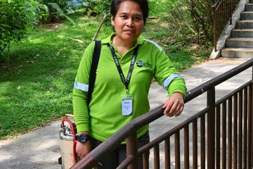 Cik Norhayati Samsudin satu-satunya wanita yang bekerja dalam pasukan kawalan perosak di syarikat, Industrial & Commercial Facilities Management Pte Ltd (ICFM). 