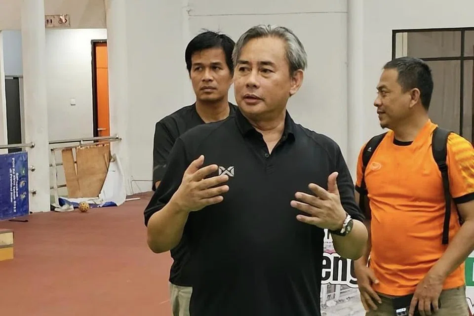 DIDAKWA SALAH LAKU: Setiausaha Agung Perses, Zahid Abdul Aziz, digantung selama tujuh tahun.  