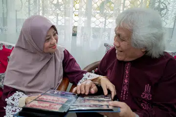 Cik Khatijah Mahat dan Encik Yusoff Mahmud sudah membina mahligai selama 50 tahun sejak 1973. 
