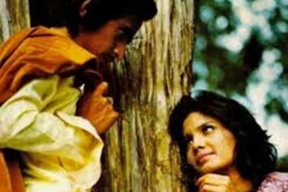 CINTA PERTAMA: Gandingan serasi Christine bersama Slamet Rahardjo dalam filem 'Cinta Pertama' mendapat pujian. - Foto REPUBLIKA