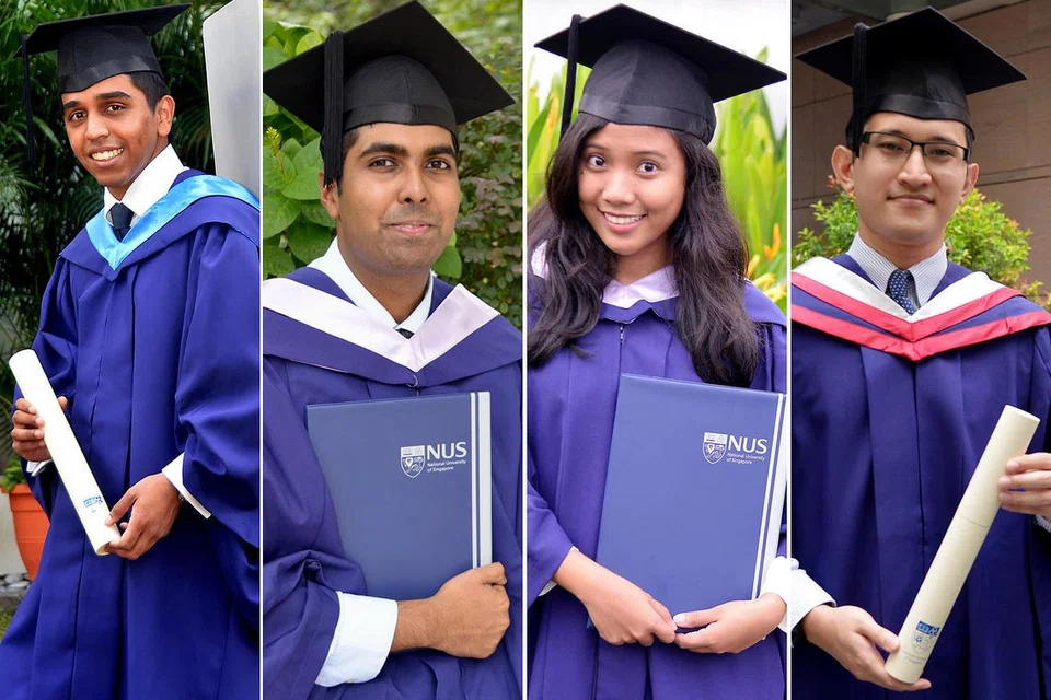 (Dari kiri) ENCIK HAIRUL HAKKIM: Memperolehi ijazah Sarjana Muda dalam bidang Undang-Undang dengan Kepujian Kelas Pertama. ENCIK MUHAMMAD ISMAIL ALAUDIN: Mendapat ijazah Sarjana Muda Sains dalam jurusan Farmasi dengan Kepujian (Kecemerlangan Tertinggi). CIK NUR ATIQAH: Meraih ijazah Sarjana Muda Sains dalam bidang Farmasi dengan Kepujian (Kecemerlangan Tertinggi). ENCIK MUHAMMAD NOOR DANIAL: Raih dua ijazah - Sarjana Muda Sains bidang Hartanah (Kepujian Kelas Pertama) dan Sarjana Muda Pentadbiran Perniagaan.