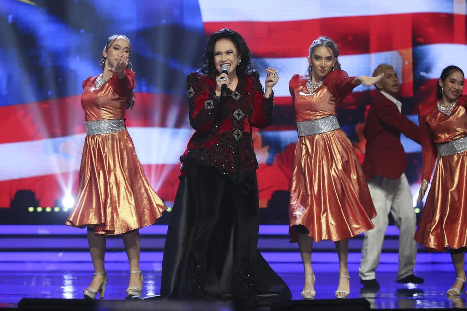 Liza Aziz disebut-sebut sebagai juara ‘Gegar Vaganza’ 11 dari awal rancangan kerana persembahannya yang konsisten dan juga kedudukannya yang sentiasa di tiga tangga teratas peraduan selama 11 minggu.