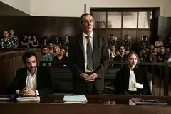 DRAMA MAHKAMAH: The Insult kaya dengan debat mulut dan isu yang sebenarnya menggambarkan kesan perang di Timur Tengah terhadap individu yang bertelagah.