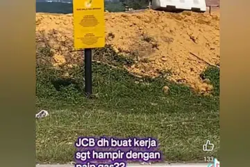 Satu video selama 28 saat tular di media sosial memaparkan kerja pembinaan sebuah projek taman perumahan baru di Sendayan, Negeri Sembilan, Malaysia, dilakukan berhampiran laluan paip gas.