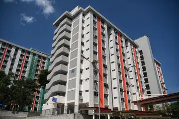 Kadar orang Melayu yang tinggal di flat sewa semakin meningkat. - Foto BH oleh KUA CHEE SIONG