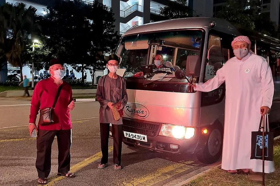 KEMUDAHAN DISEDIAKAN: Masjid Hasanah turut menyediakan perkhidmatan pengangkutan bagi jemaah untuk ke masjid. - Foto MASJID HASANAH
