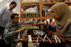MAHU RANCAKKAN PERNIAGAAN: MegaXpress meninjau semula model perniagaannya termasuk memperkenalkan tema pameran baru. Ia menganjurkan Pameran Halal Antarabangsa baru-baru ini. - Foto fail