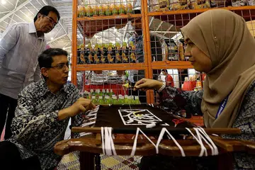 MAHU RANCAKKAN PERNIAGAAN: MegaXpress meninjau semula model perniagaannya termasuk memperkenalkan tema pameran baru. Ia menganjurkan Pameran Halal Antarabangsa baru-baru ini. - Foto fail