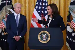  Presiden Amerika Syarikat, Encik Joe Biden, menarik diri daripada perebutan jawatan presiden dan mengesahkan Naib Presidennya, Cik Kamala Harris, sebagai calon Parti Demokrat.
