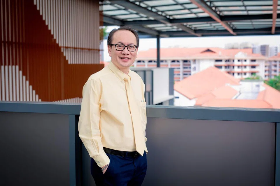 STIGMA MASIH WUJUD: Pengarah Klinikal (Kesihatan Masyarakat) dan Perunding Kanan Institut Kesihatan Mental (IMH), Dr Lee Cheng, berkata jabatan korporat IMH sering mendekati masyarakat umum melalui acara jangkauan untuk mendidik dan meningkatkan kesedaran tentang penyakit mental.