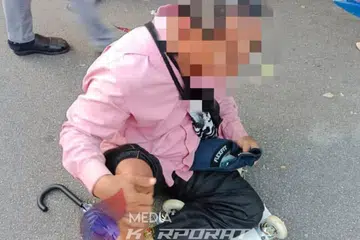 Pengemis warga asing di pasar malam di Gelang Patah, Johor, meraih ribuan ringgit dengan menyasarkan pengunjung di pasar malam.