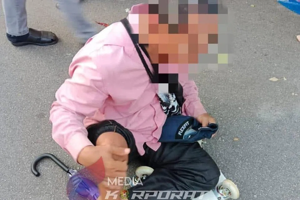 Pengemis warga asing di pasar malam di Gelang Patah, Johor, meraih ribuan ringgit dengan menyasarkan pengunjung di pasar malam.
