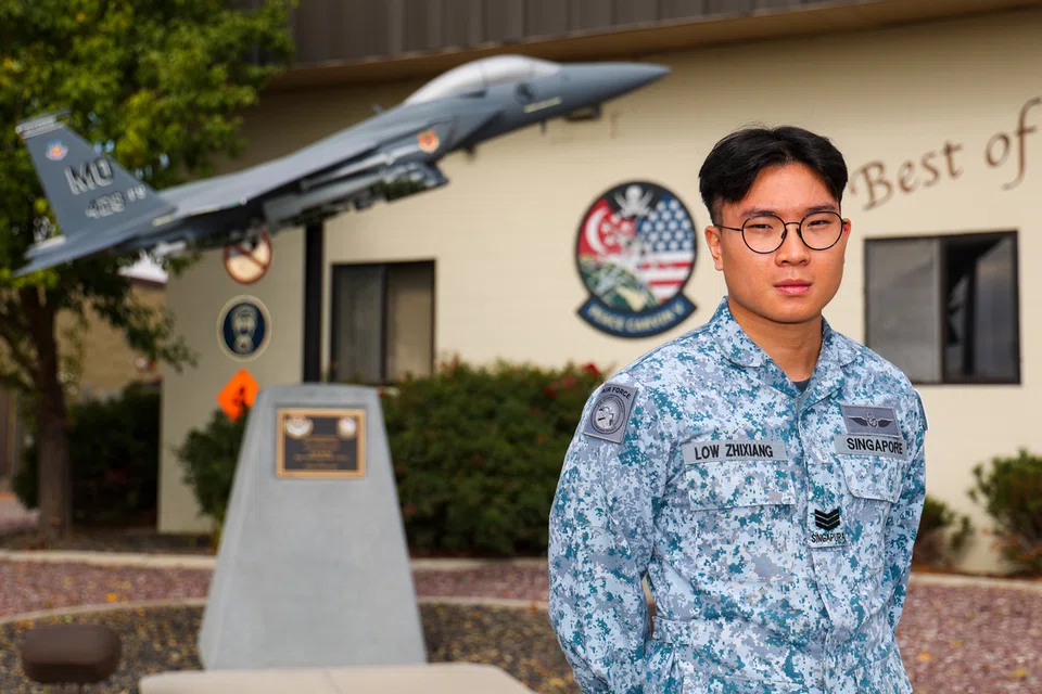 Sarjan Ketiga (3SG) Low Zhixiang Geoffrey 