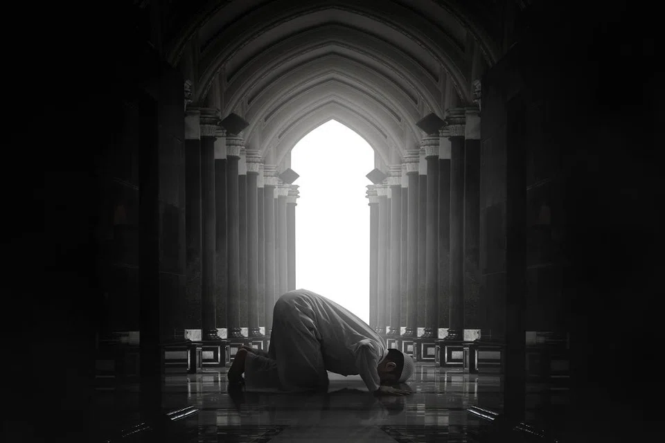 Kesedaran bahawa solat itu wajib adalah hasil daripada hidayah Allah swt, manakala kemampuan untuk melaksanakannya merupakan hadiah yang patut diterima dengan penuh kesyukuran.