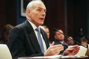 Setiausaha Keselamatan Dalam Negeri Amerika, Encik John Kelly, bercakap mengenai keselamatan sempadan dan larangan pelarian oleh Presiden Trump baru-baru ini kepada .Jawatankuasa Dewan bagi Keselamatan Sempadan di Capitol Hill pada 7 Februari 2017 di Washington, DC. 