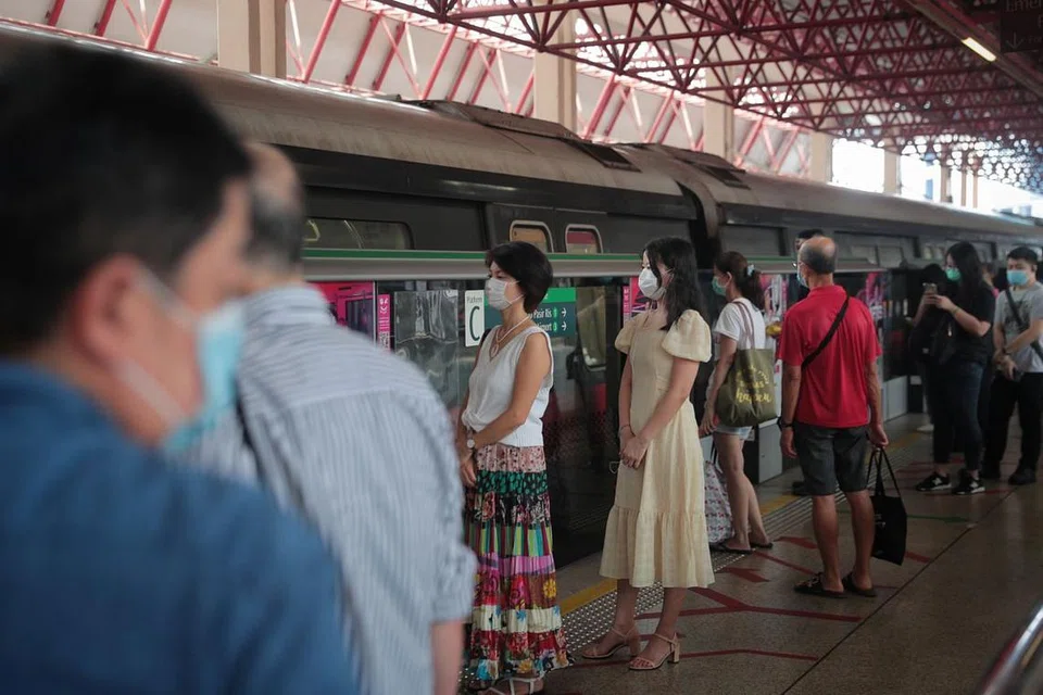 Sehingga kini, jumlah keseluruhan kes jangkitan di Singapura adalah 37,183 kes. - Foto JASON QUAH