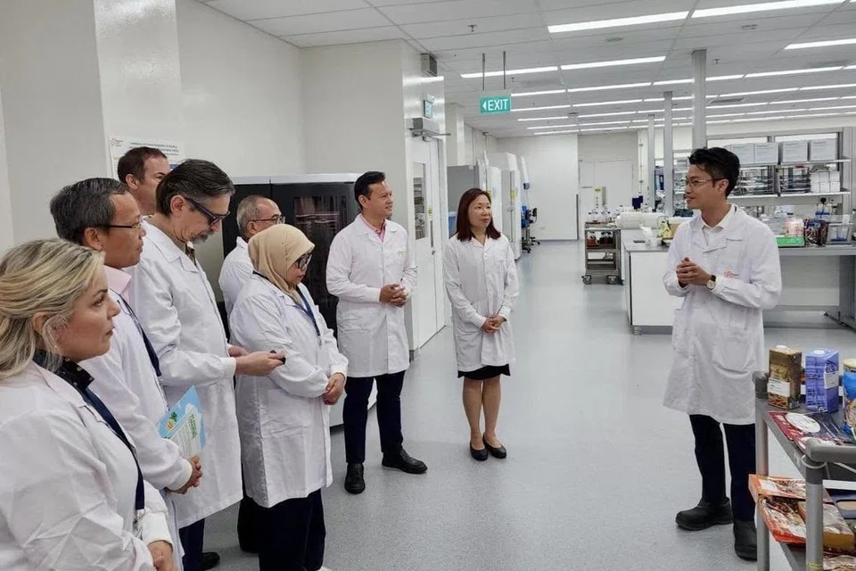 Zaqy Mohamad, diplomat, Kor Diplomatik