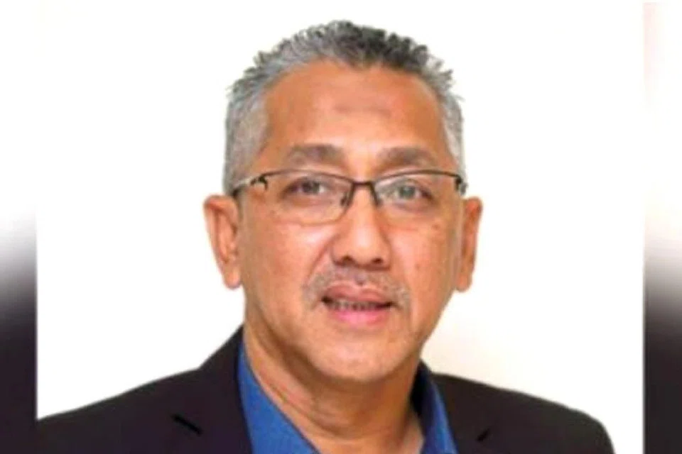 Datuk Ahmad Zaini Kamaruzzaman.