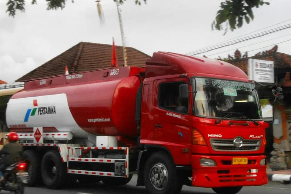 Syarikat minyat dan gas milik pemerintah, Pertamina, kini sedang membuat persiapan untuk mengehadkan pembelian bahan api bersubsidi, yang akan berkuat kuasa mulai 17 Ogos.
