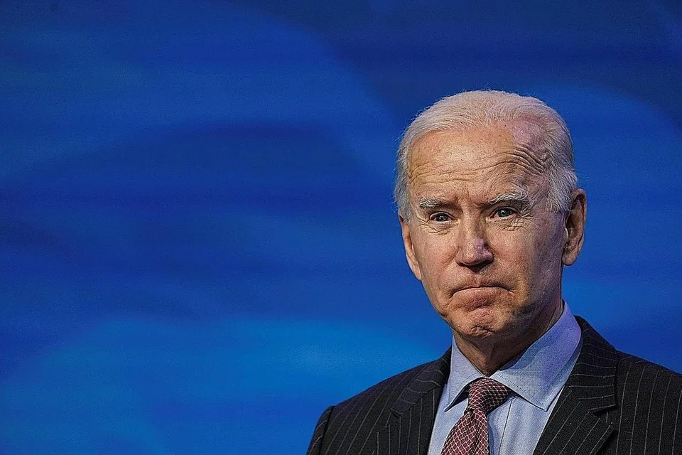 TEMPOH 100 HARI PERTAMA: Pentadbiran Encik Biden akan tertumpu kepada usaha-usaha memulihkan ekonomi negara, merangsang ekonomi sejagat, menangani pandemik Covid-19 dan terpenting sekali, menyatukan rakyatnya yang berpecah-belah akibat perbezaan warna kulit, ideologi politik dan jurang miskin-kaya. - Foto REUTERS