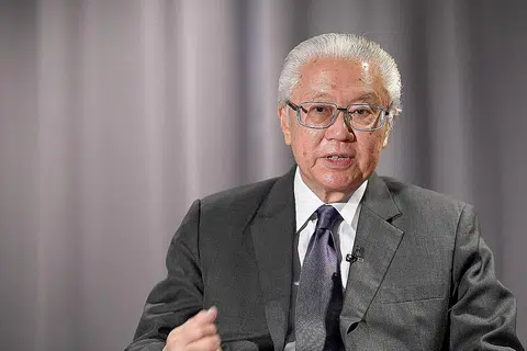 PRESIDEN TONY TAN: Tegaskan dalam posnya di Facebook bahawa majoriti orang islam amat cintakan keamanan.