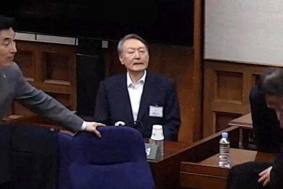 Yoon Suk Yeol, darurat tentera, pemberontakan Seoul, mahkamah Seoul, hukuman penjara seumur hidup, sejarah presiden Korea Selatan, krisis demokrasi Korea