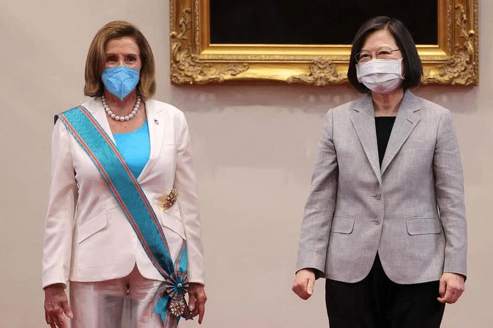 KEBEBASAN KESELAMATAN: Cik Pelosi yang mengadakan sidang media bersama dengan Presiden Taiwan, Cik Tsai Ing-wen, berkata Amerika mahu Taiwan terus menikmati kebebasan keselamatan.