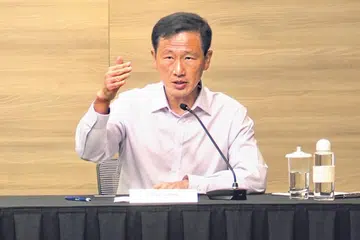 - Menteri Kesihatan, Encik Ong Ye Kung.