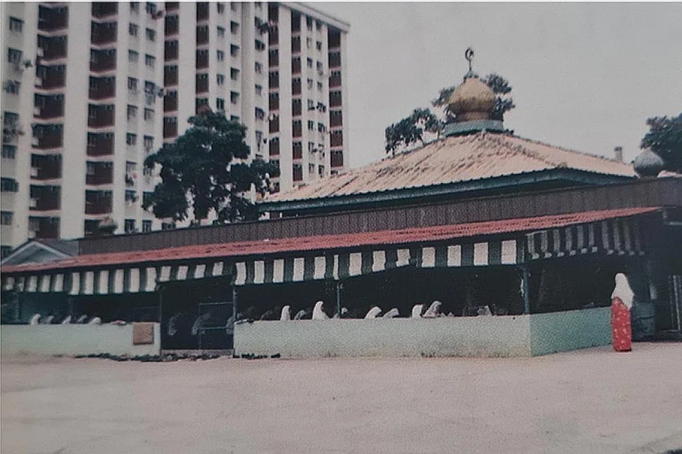 DALAM KENANGAN: Masjid Hasanah yang didirikan pada 1971. - Foto MASJID HASANAH