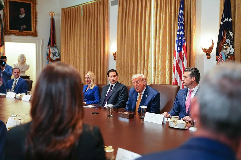 Presiden Amerika Syarikat Encik  Donald Trump memberitahu mesyuarat Kabinet di Rumah Putih pada 8 Julai 2025 bahawa beliau telah meluluskan penghantaran senjata pertahanan ke Ukraine.