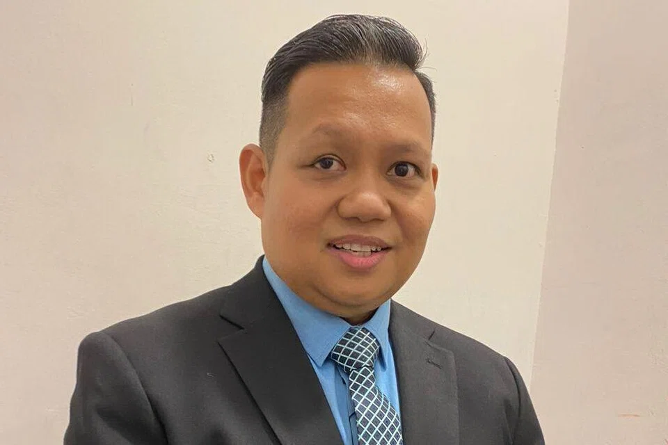 Penganalisis politik dari Universiti Teknologi Mara (UiTM), Encik Mujibu Abdul Muis.