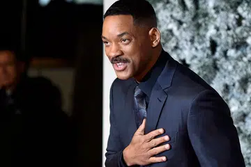 POS PALSU: "At about 11 a.m. ET on Tuesday (December 27, 2016), our beloved actor Will Smith passed away. Will Smith was born on September 25, 1968 in Philadelphia. He will be missed but not forgotten. Please show your sympathy and condolences by commenting on and liking this page." - Khabar angin yang disiarkan dalam satu pos Facebook bertajuk 'R.I.P. Will Smith' (gambar atas) yang menarik perhatian hampir sejuta 'likes'.