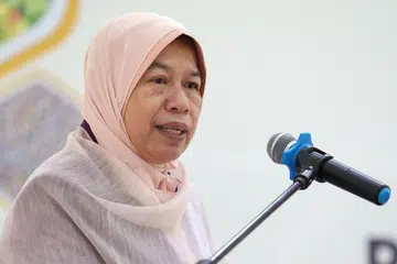 PIMPIN PARTI: Datuk Zuraida dakwa beliau masih memimpin parti itu dan ia akan bertanding secara solo. - Foto THE STAR