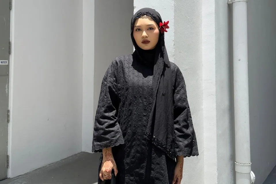 Pempengaruh fesyen tempatan, Cik Nur Putri Mohammad Faizal, atau lebih dikenali sebagai @putrisalat di TikTok menyarankan agar para pembeli memilih pakaian yang menonjolkan personaliti mereka yang sebenar dan tidak perlu rasa tertekan untuk mengikut trend semasa. 