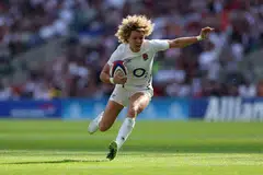 Ellie Kildunne penjaring percubaan terbanyak  pertandingan Enam Negara musim lalu, apabila England menjuarai Grand Slam dengan mencatat sembilan percubaan dan menggondol anugerah pemain terbaik kejohanan. 