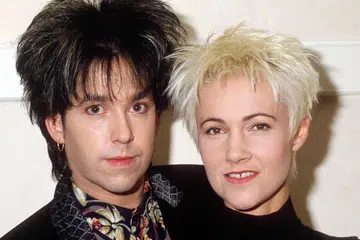 DUO HEBAT: Per Gessle (kiri) dan Marie Fredriksson dari band Sweden, Roxette, asalnya menghasilkan lagu balada putus cinta pada musim Krismas atas saranan label rakaman EMI German tetapi mengubahnya sehingga menjadi lagu hit kegemaran ramai.
