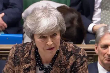 TOLAK PUNGUTAN SUARA KEDUA: Cik May menolak pungutan suara kedua kerana rakyat Britain telah mengamalkan demokrasi dan memilih berpisah daripada EU. - Foto EPA-EFE