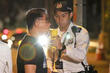 HUKUMAN LEBIH BERAT: Antara pindaan diusulkan termasuk mengenakan hukuman lebih berat bagi pemandu yang dipengaruhi minuman keras atau dadah, dan menyebabkan kematian. - Foto fail