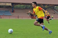 CUKUP BERBISA: Rekod jaringan tiga gol dalam tiga perlawanan gol yang dicatat pemain bola sepak skuad kebangsaan, Faris Ramli, setakat ini meletakkan beliau sebagai pemain Hougang United yang harus diberi tumpuan dalam perlawanan menentang Home United malam ini. - Foto BH oleh ALPHONSUS CHERN