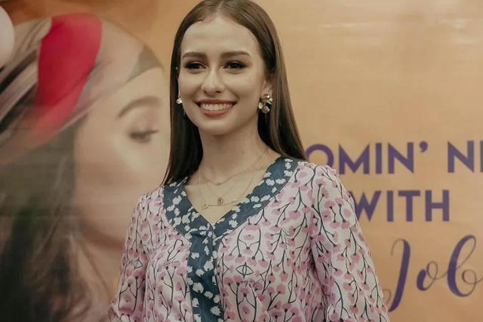 Anna Jobling menarik perhatian peminat dengan undian 1.5 juta yang sekali gus menempatkan dirinya sebagai pemenang ‘Anugerah Gempak Most Wanted 2023’.