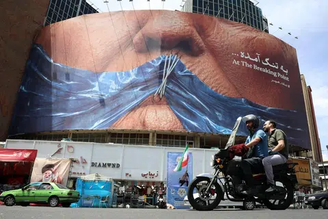 Donald Trump. Teheran, papan iklan, Iran teliti