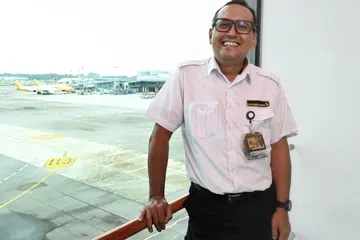 MINAT BERTERUSAN: Encik Ariffin, memutuskan untuk merebut peluang keluar dari zon selesa untuk terus maju dalam kerjayanya.